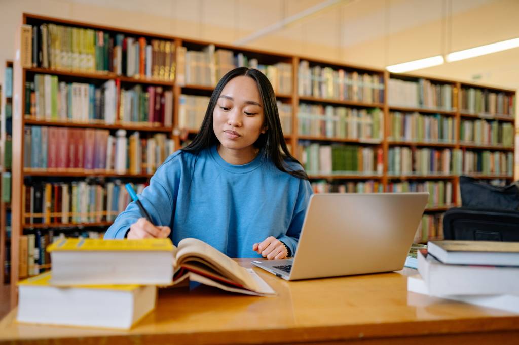Quelle plateforme choisir pour trouver sa voie après le bac ?